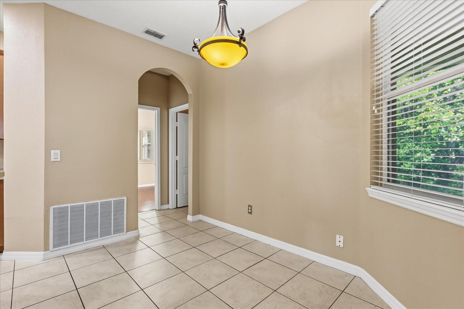 Image 11 of 31 For 271 Magnolia Park Trl