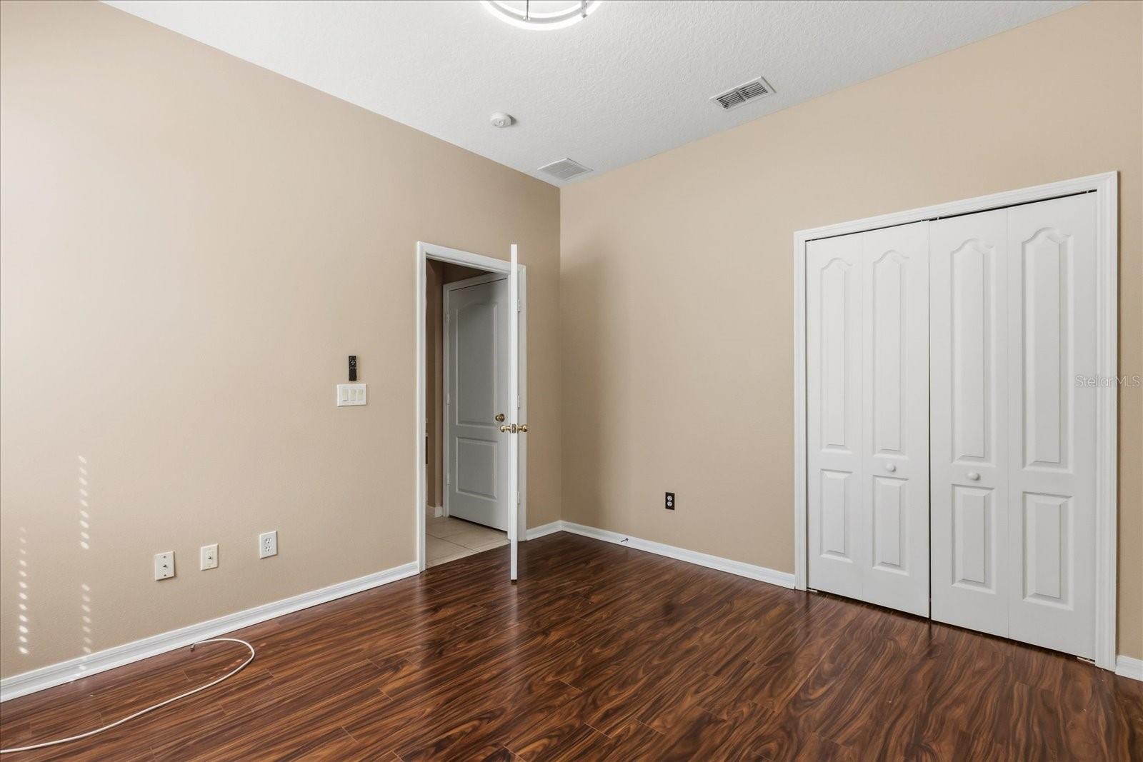 Image 18 of 31 For 271 Magnolia Park Trl