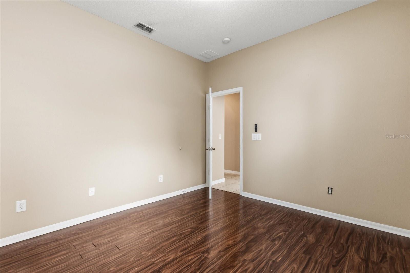 Image 26 of 31 For 271 Magnolia Park Trl