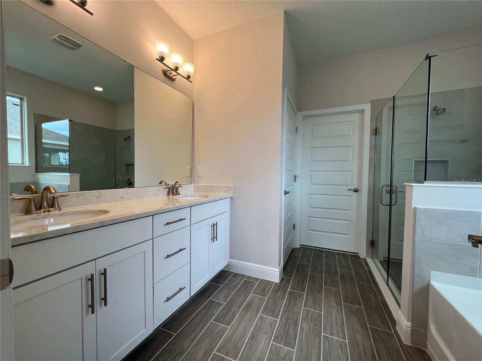 Image 11 of 22 For 18072 Adrift Road