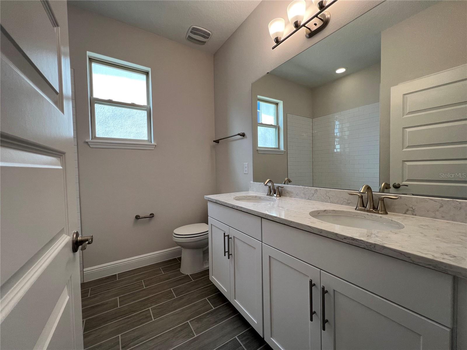 Image 13 of 22 For 18072 Adrift Road