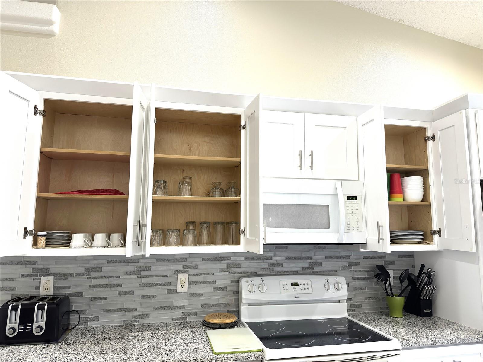 Image 18 of 59 For 16724 Rolling Green Drive