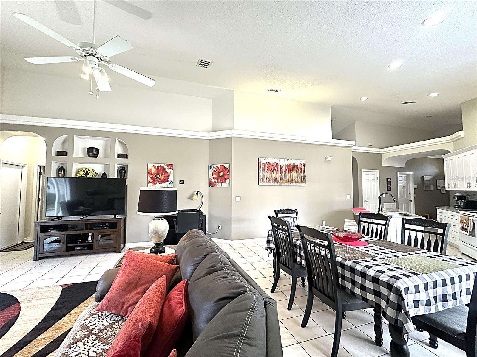 Image 20 of 59 For 16724 Rolling Green Drive