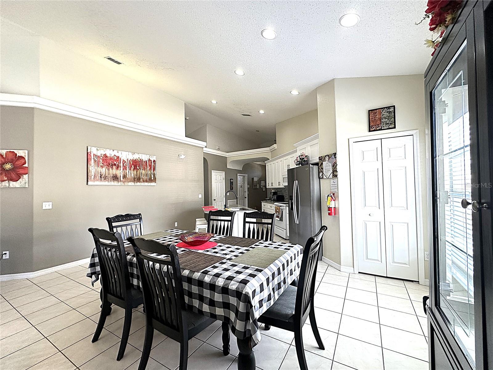 Image 22 of 59 For 16724 Rolling Green Drive