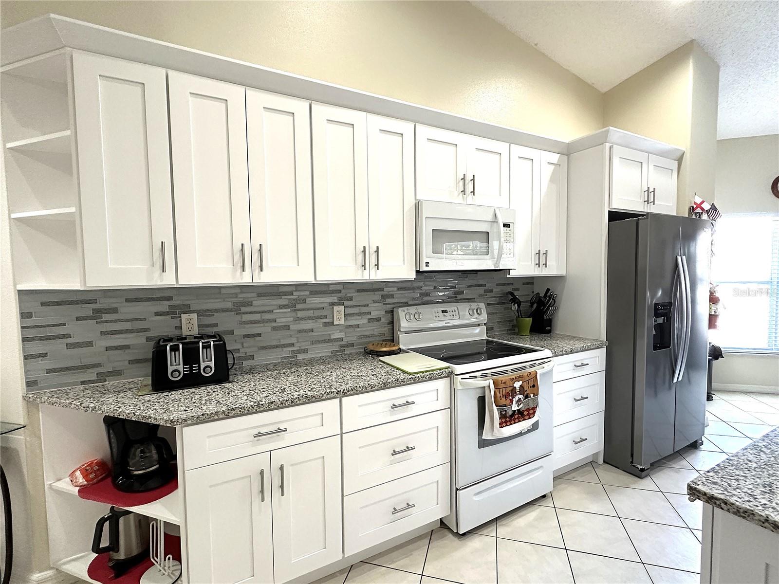 Image 23 of 59 For 16724 Rolling Green Drive