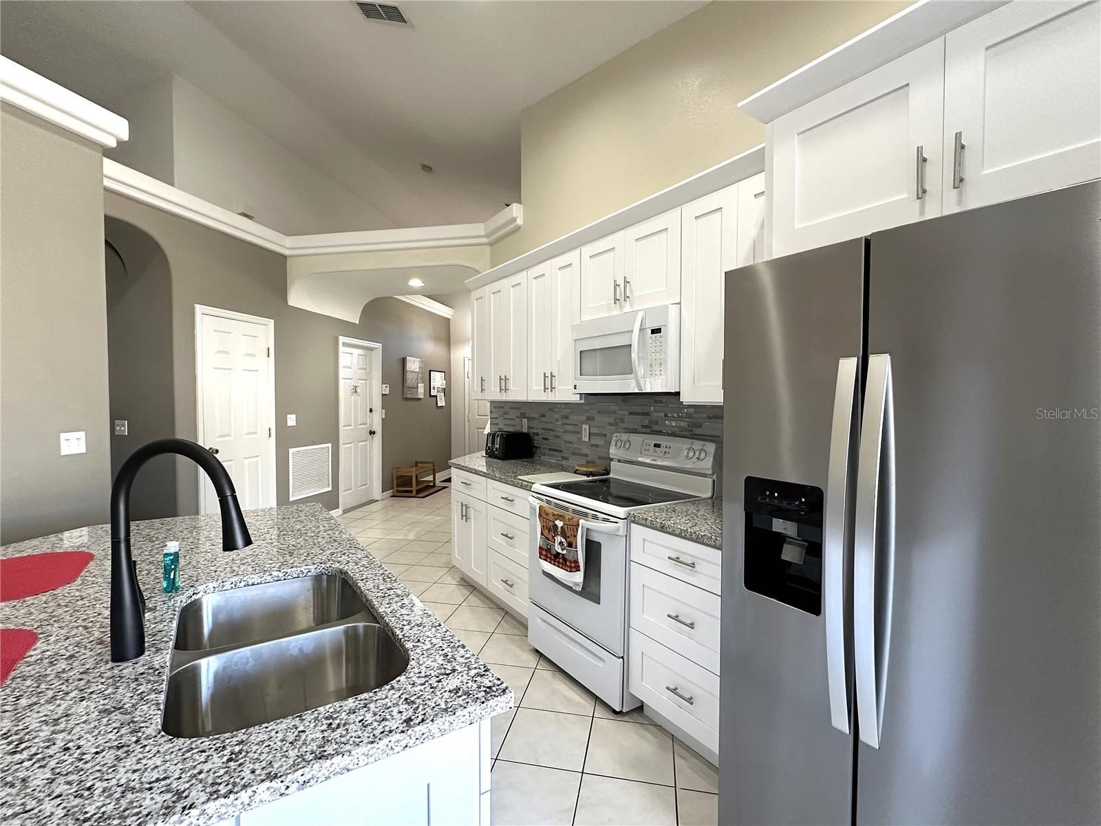 Image 24 of 59 For 16724 Rolling Green Drive