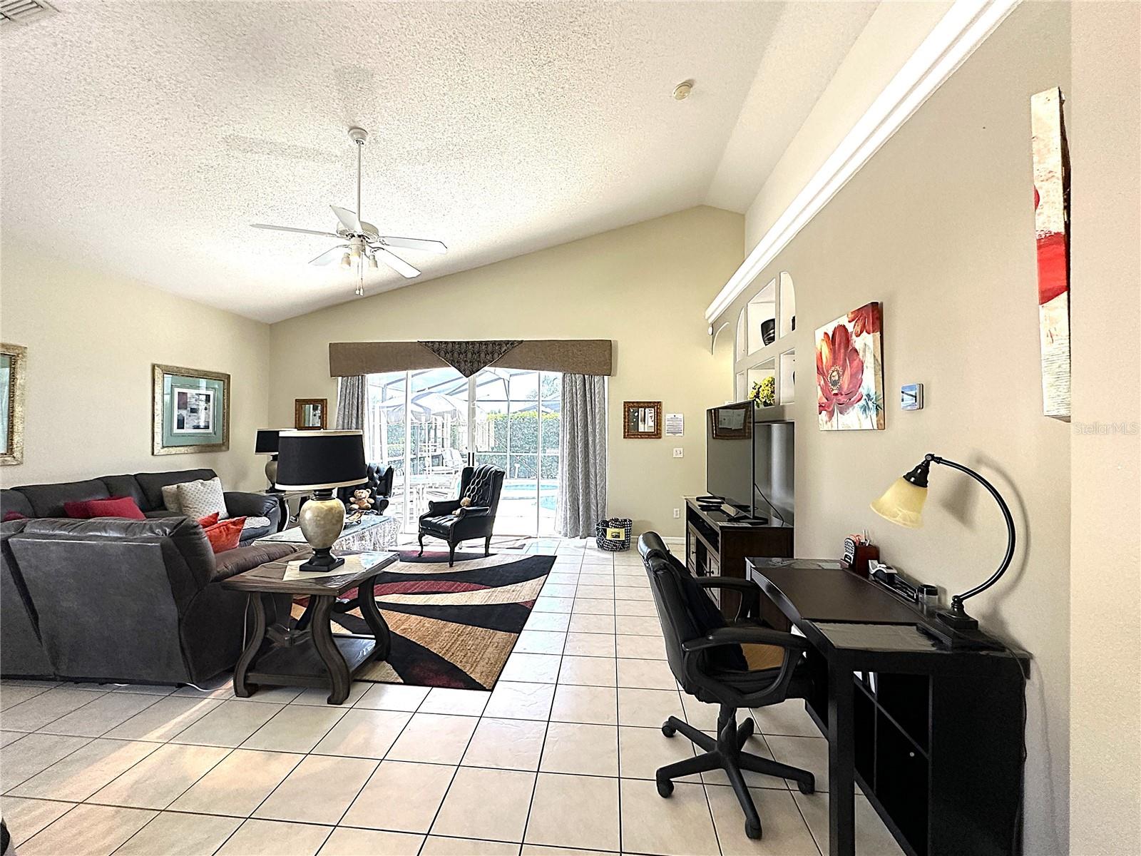 Image 25 of 59 For 16724 Rolling Green Drive