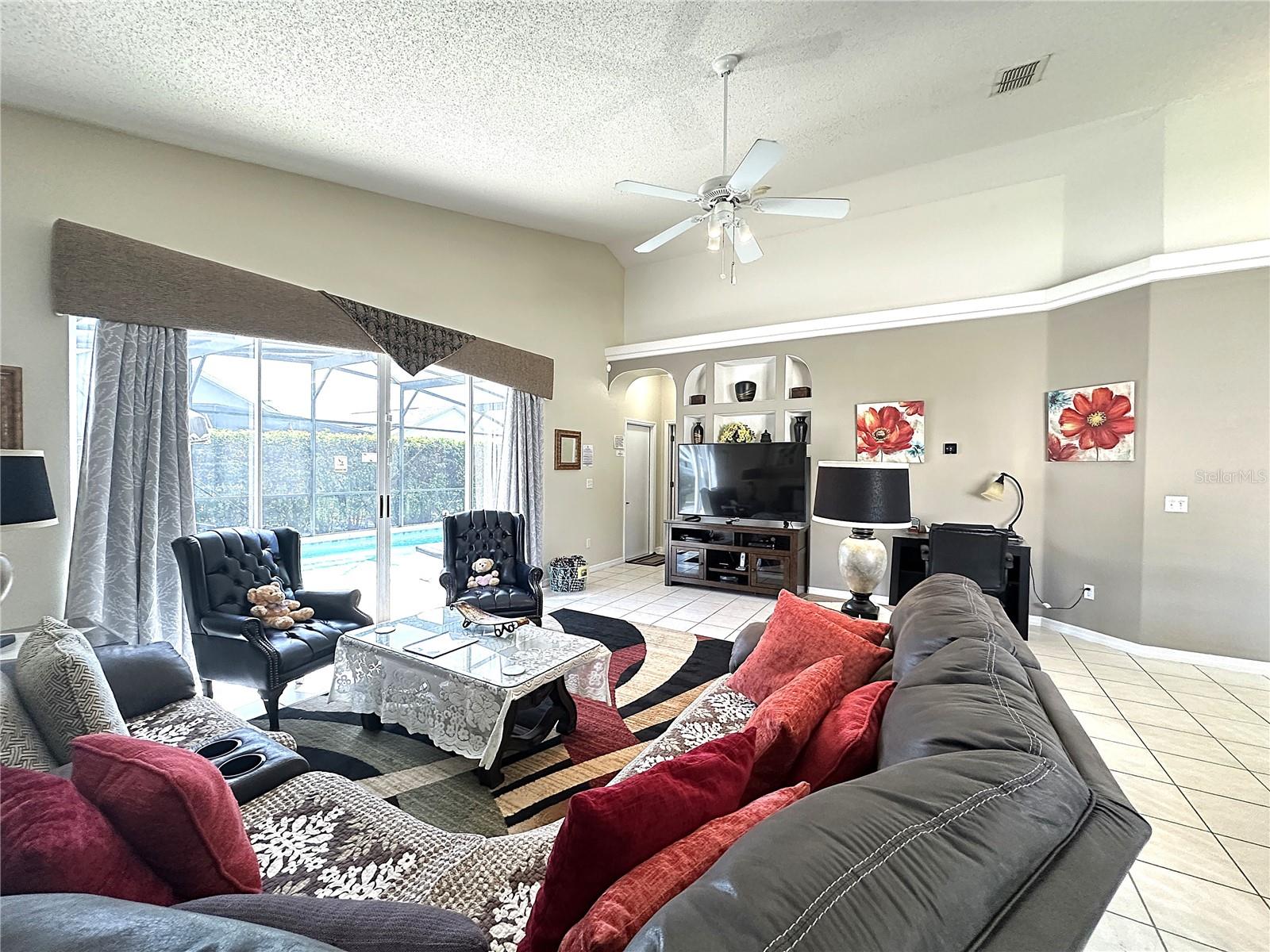 Image 27 of 59 For 16724 Rolling Green Drive