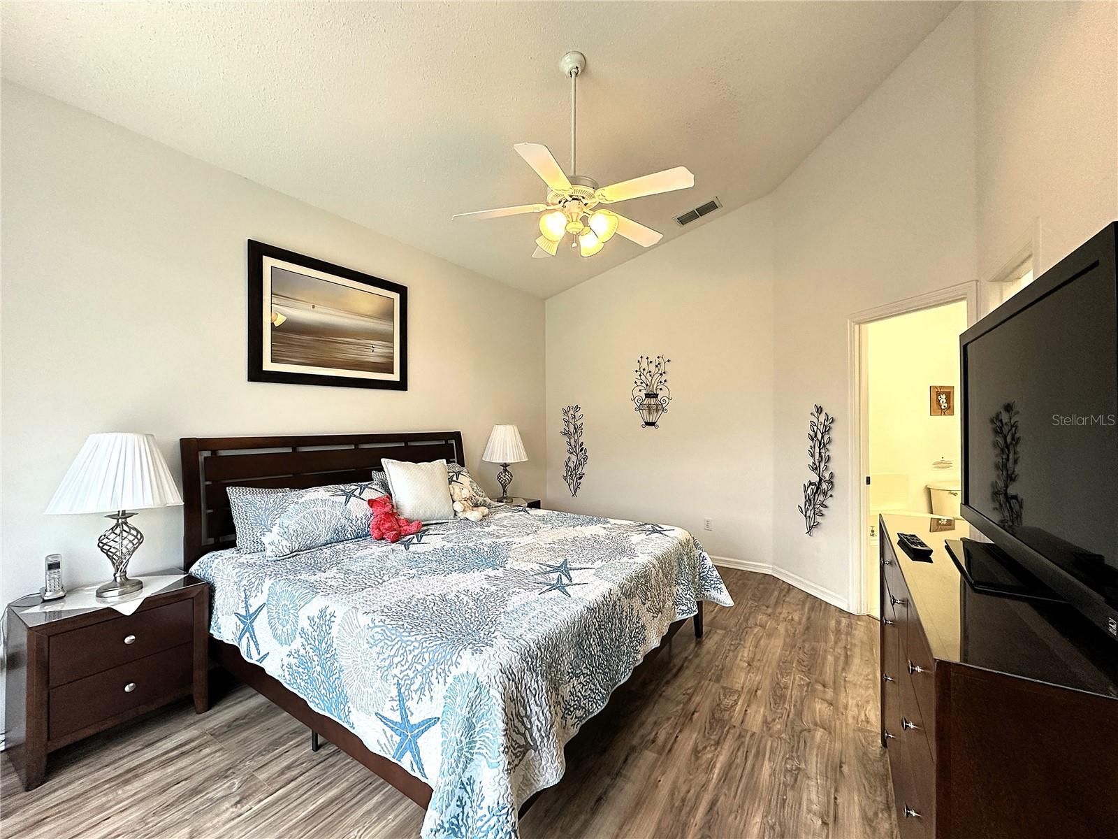 Image 31 of 59 For 16724 Rolling Green Drive