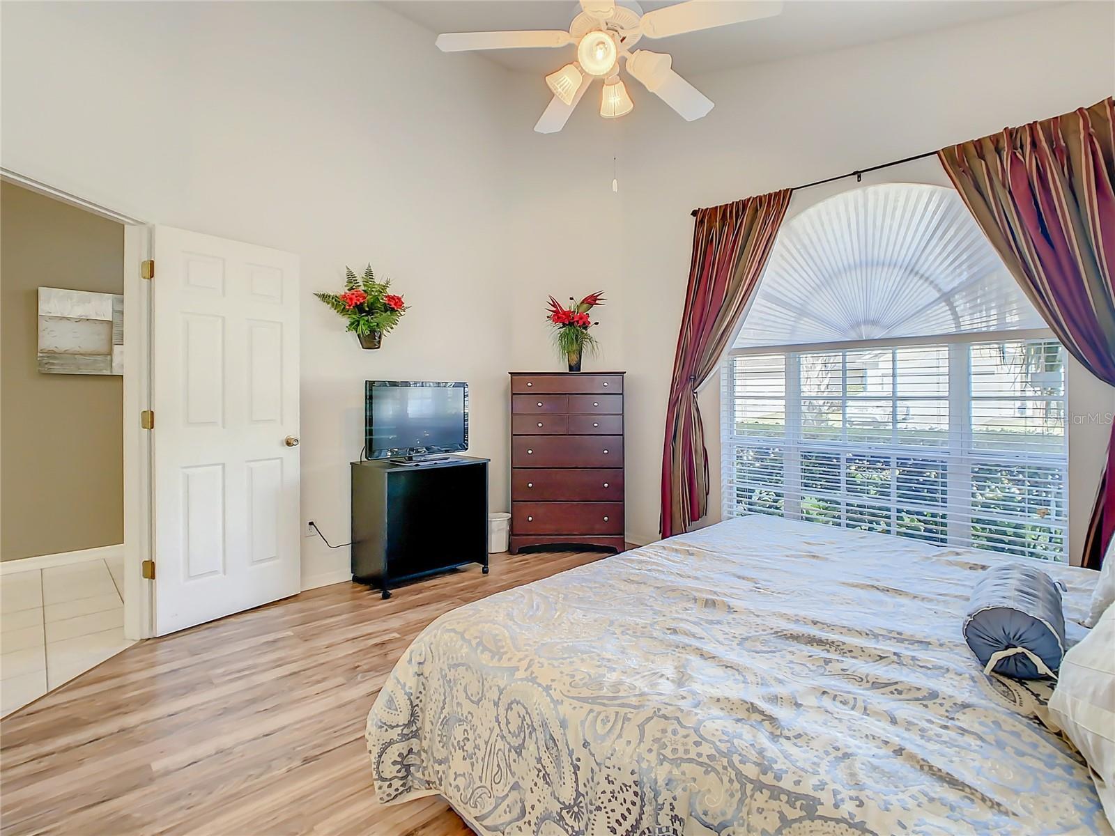 Image 47 of 59 For 16724 Rolling Green Drive