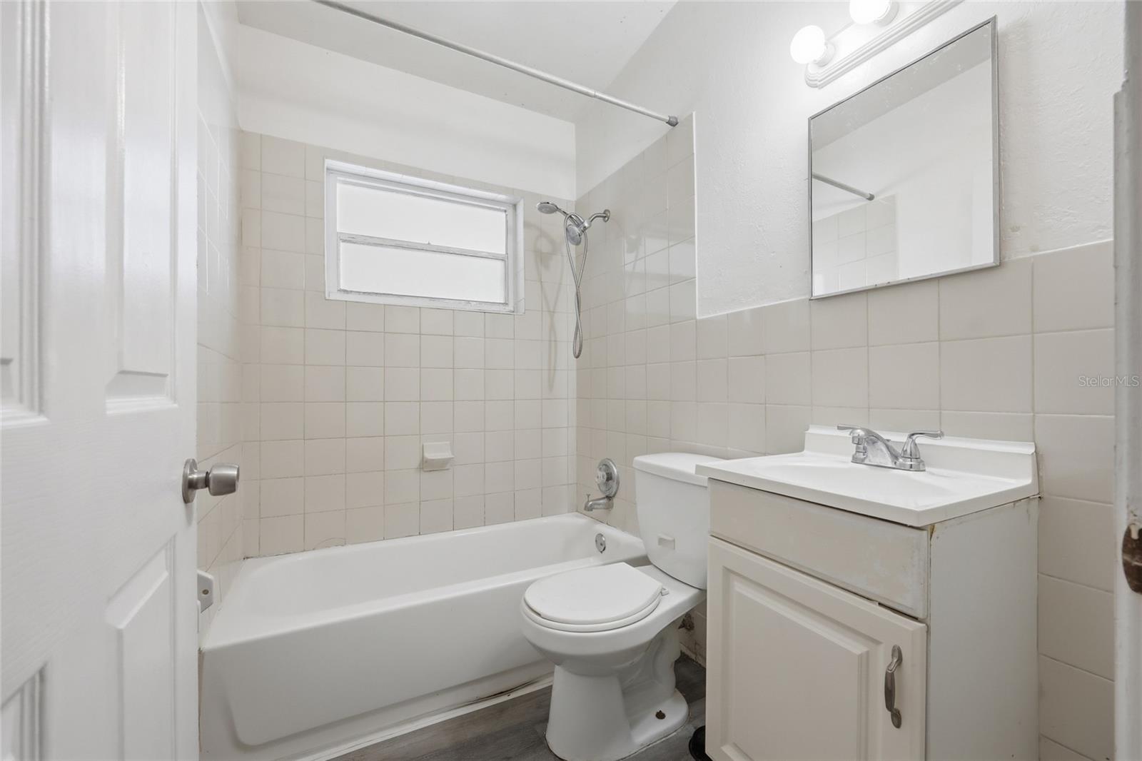 Image 17 of 24 For 2815 Orange Boulevard