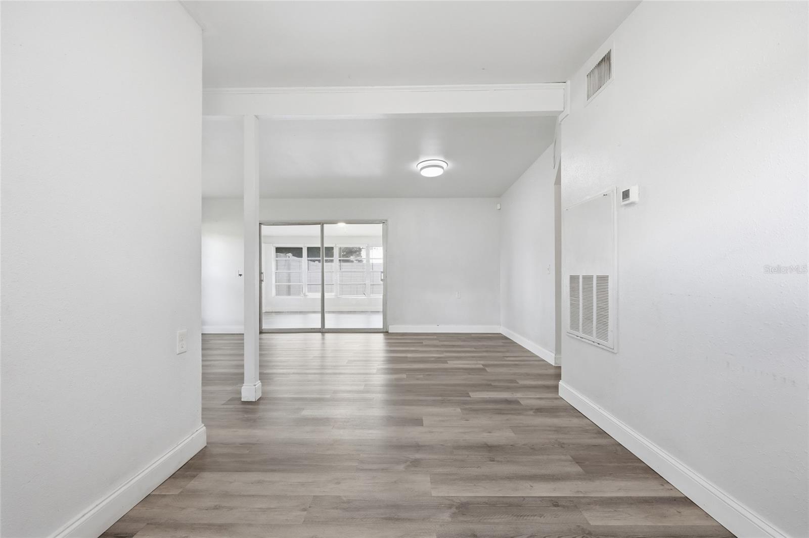 Image 6 of 24 For 2815 Orange Boulevard