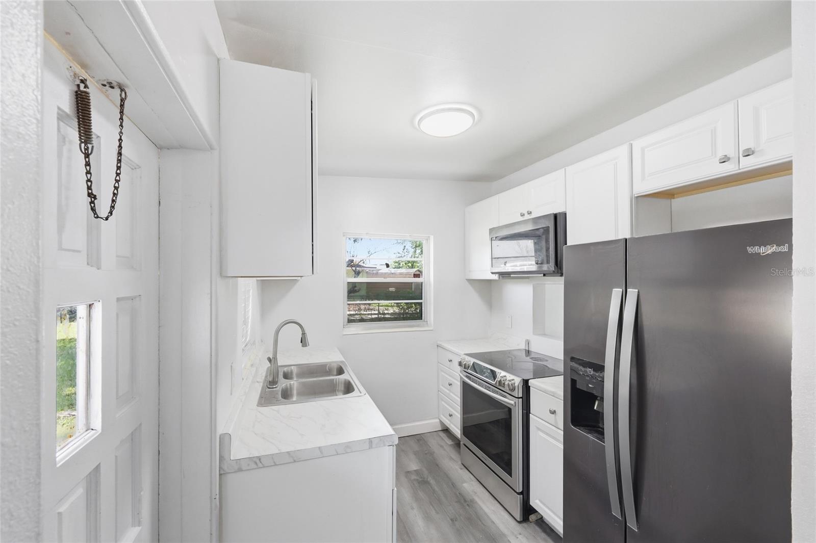 Image 8 of 24 For 2815 Orange Boulevard