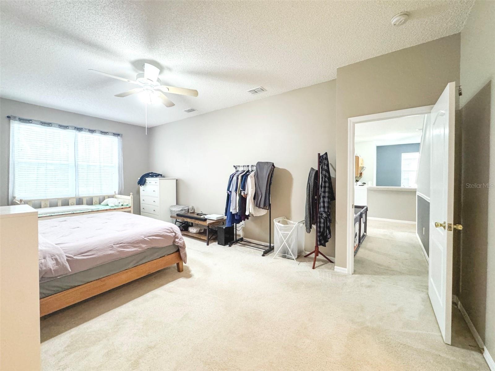 Image 15 of 41 For 1207 Royal Saint George Drive