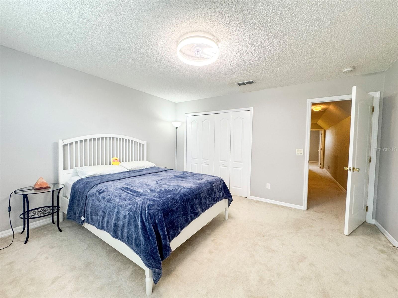 Image 20 of 41 For 1207 Royal Saint George Drive