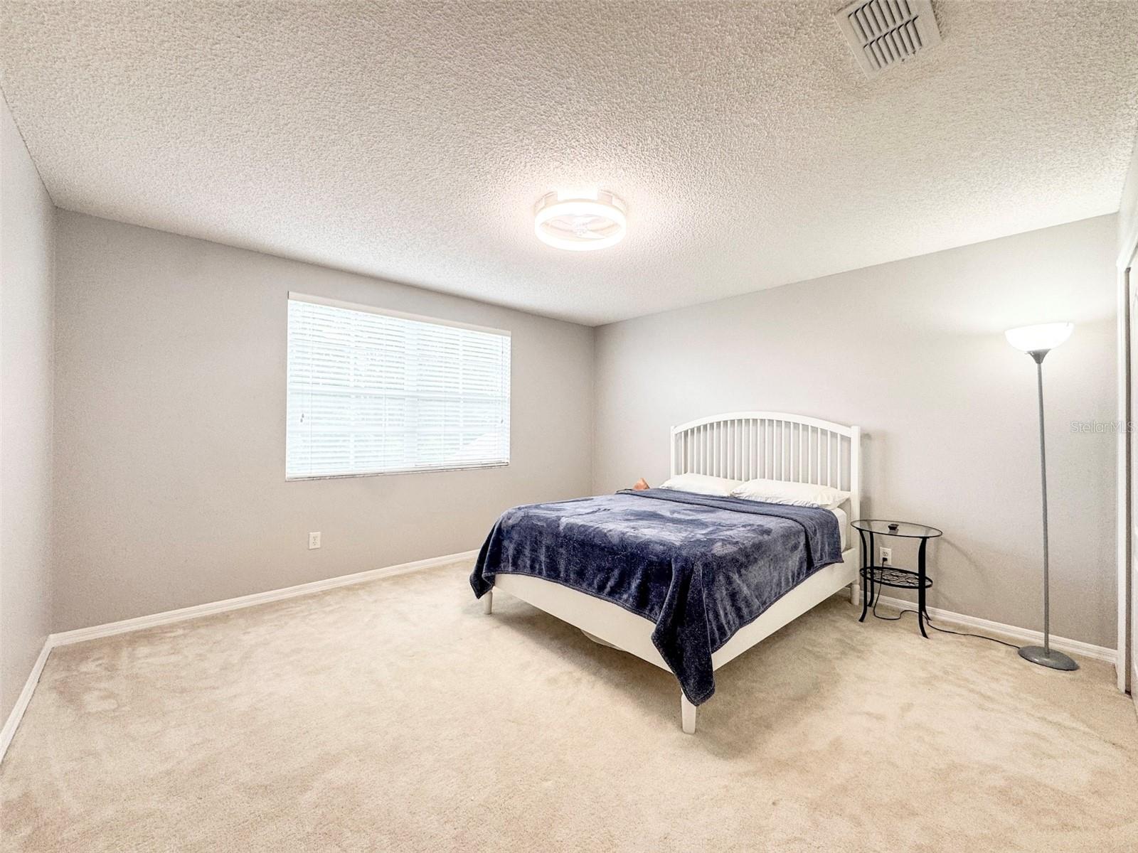 Image 22 of 41 For 1207 Royal Saint George Drive