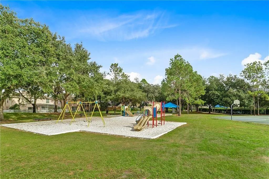 Image 39 of 41 For 1207 Royal Saint George Drive