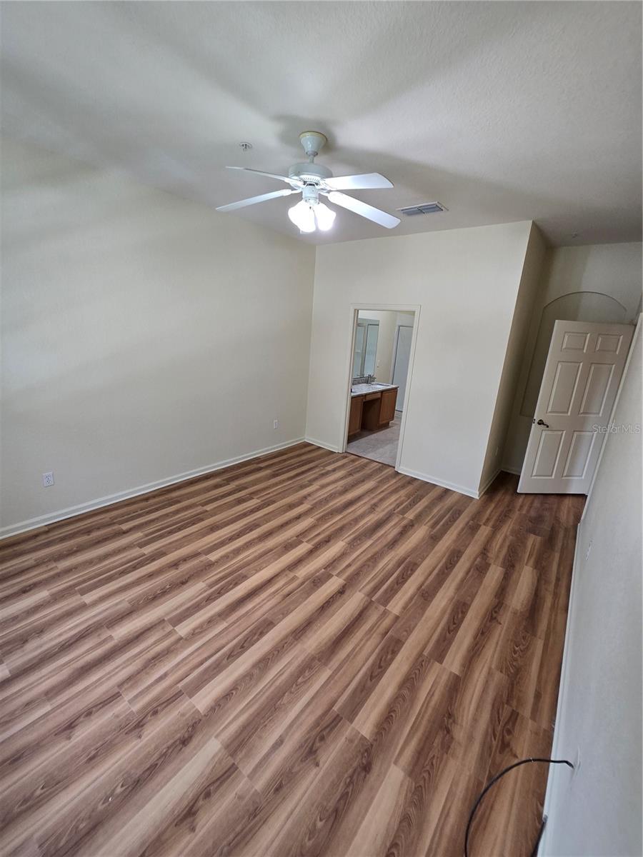 Image 15 of 36 For 3001 Laurel Run Lane 203