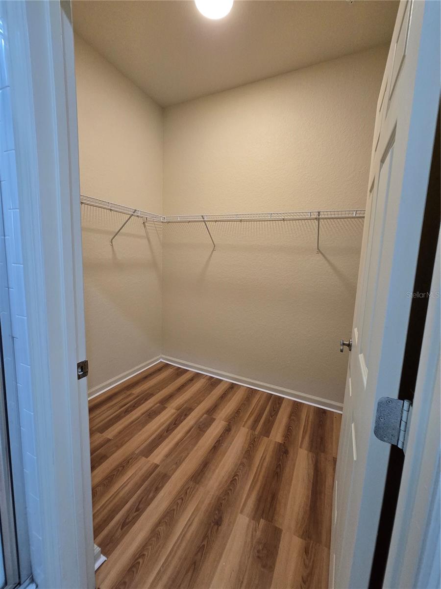 Image 21 of 36 For 3001 Laurel Run Lane 203