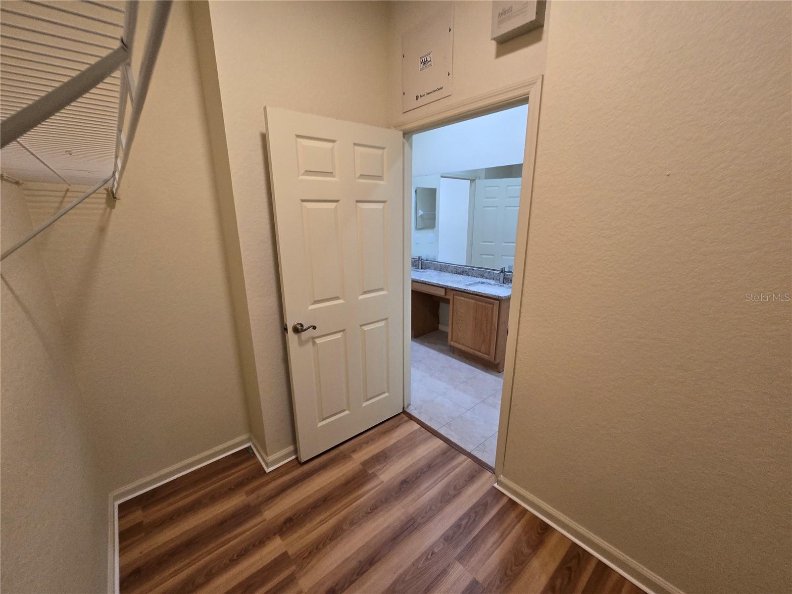 Image 22 of 36 For 3001 Laurel Run Lane 203