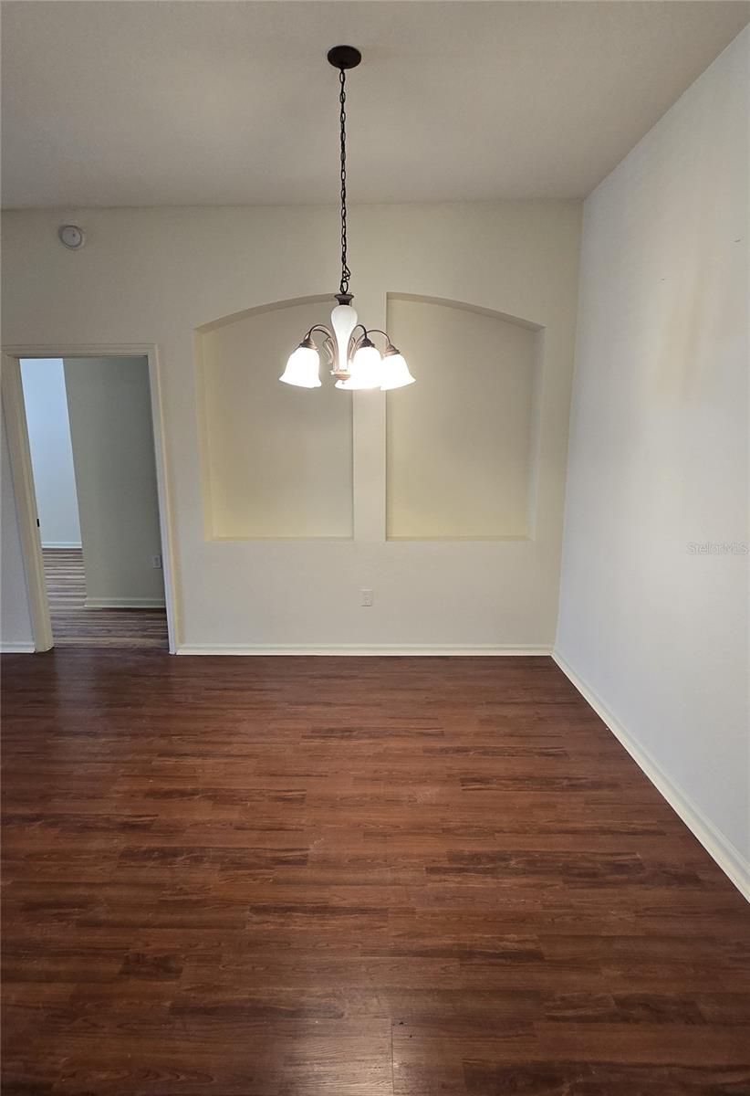 Image 7 of 36 For 3001 Laurel Run Lane 203