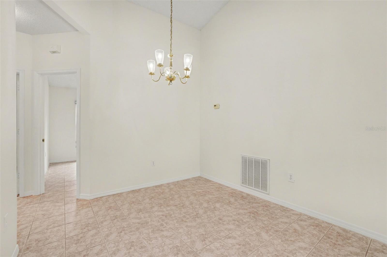 Image 10 of 33 For 4748 White Heron Drive