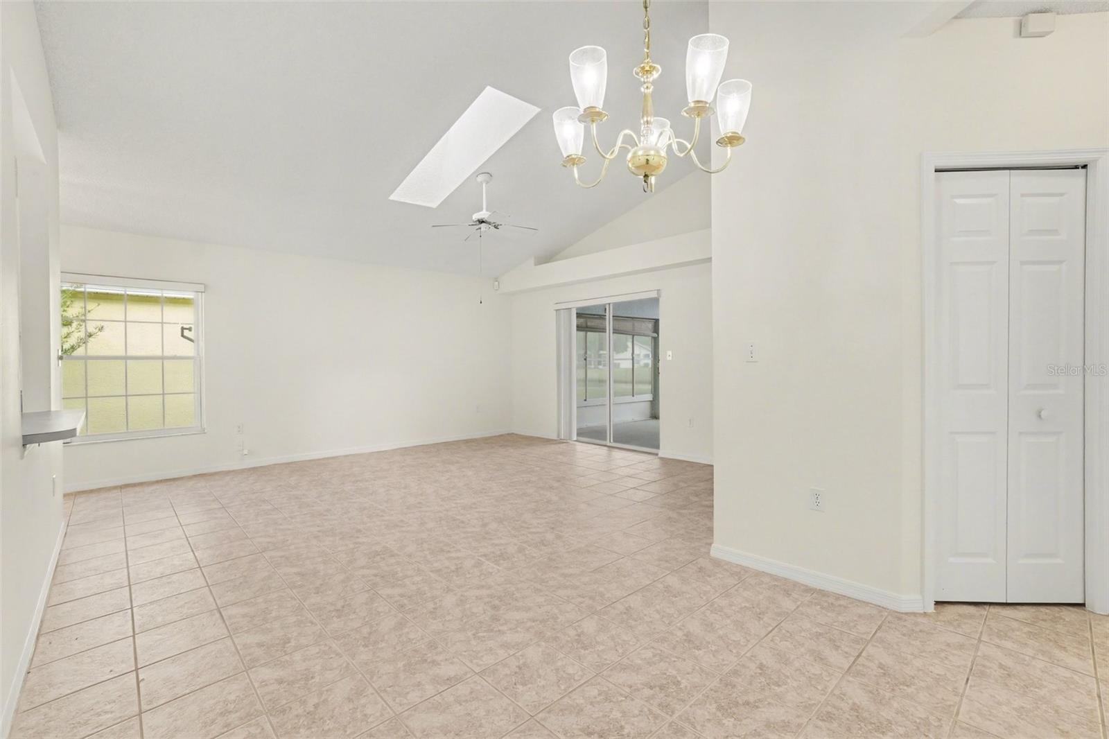 Image 8 of 33 For 4748 White Heron Drive