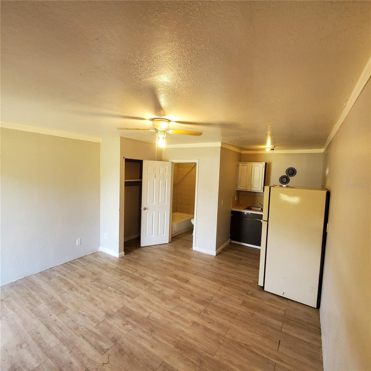 Image 7 of 20 For 1002 Daniels Street