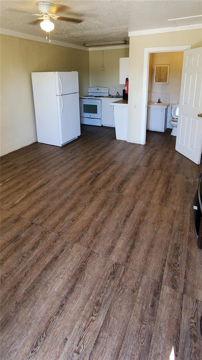 Image 9 of 20 For 1002 Daniels Street