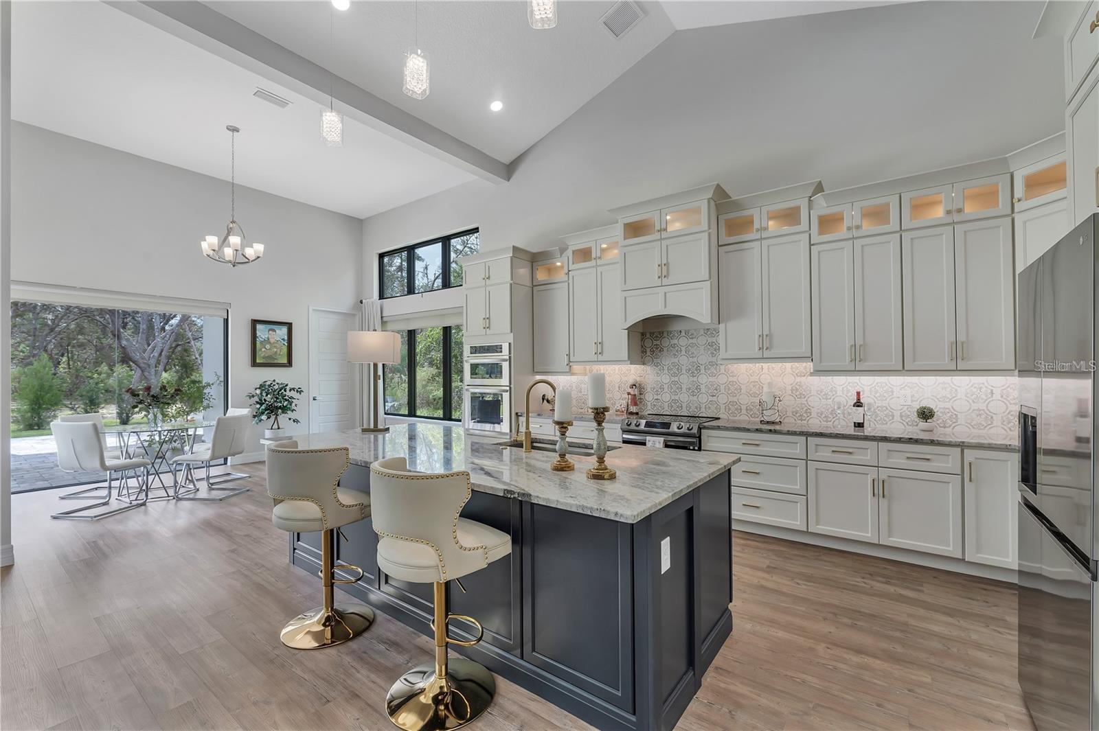 Listing photo id 22 for 8398 Happy Trail