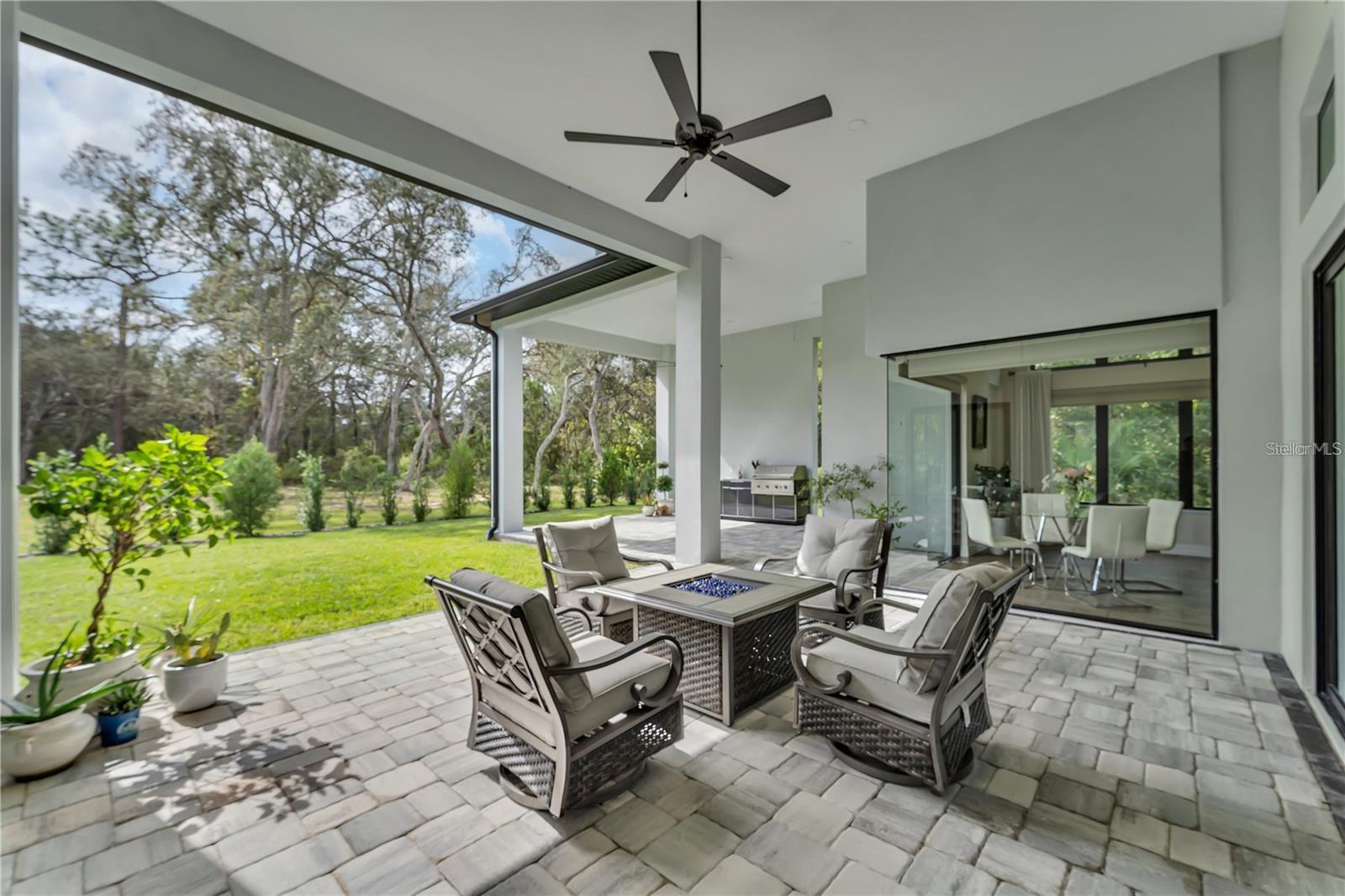 Listing photo id 28 for 8398 Happy Trail