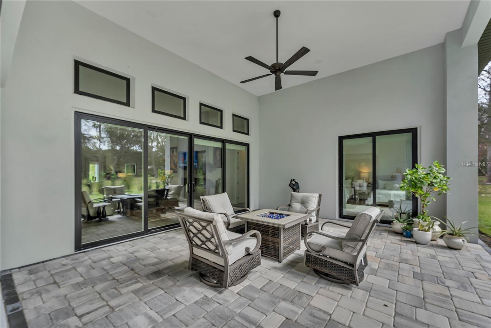 Listing photo id 30 for 8398 Happy Trail