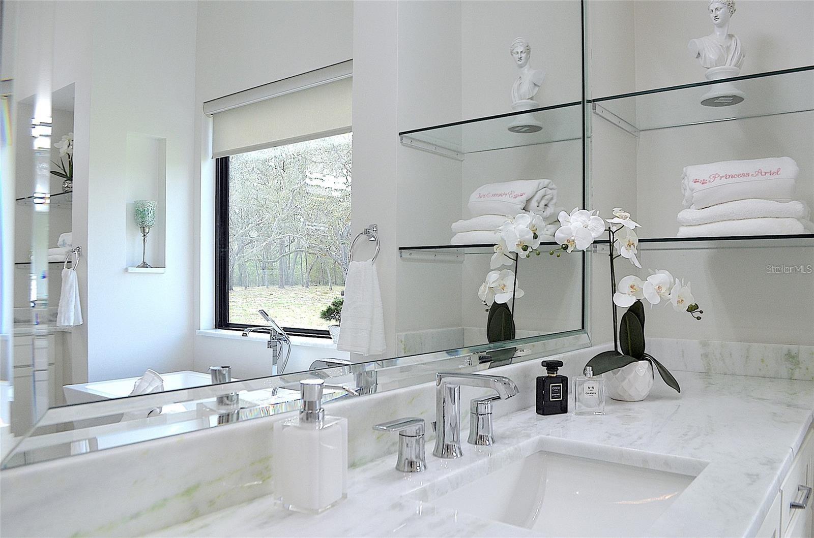 Listing photo id 37 for 8398 Happy Trail