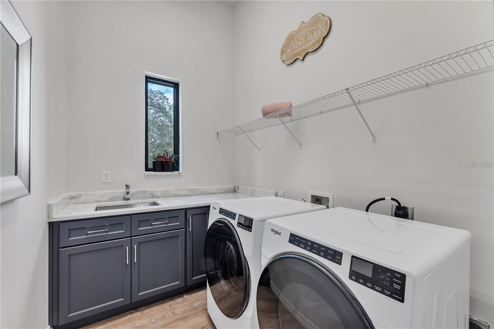 Listing photo id 50 for 8398 Happy Trail