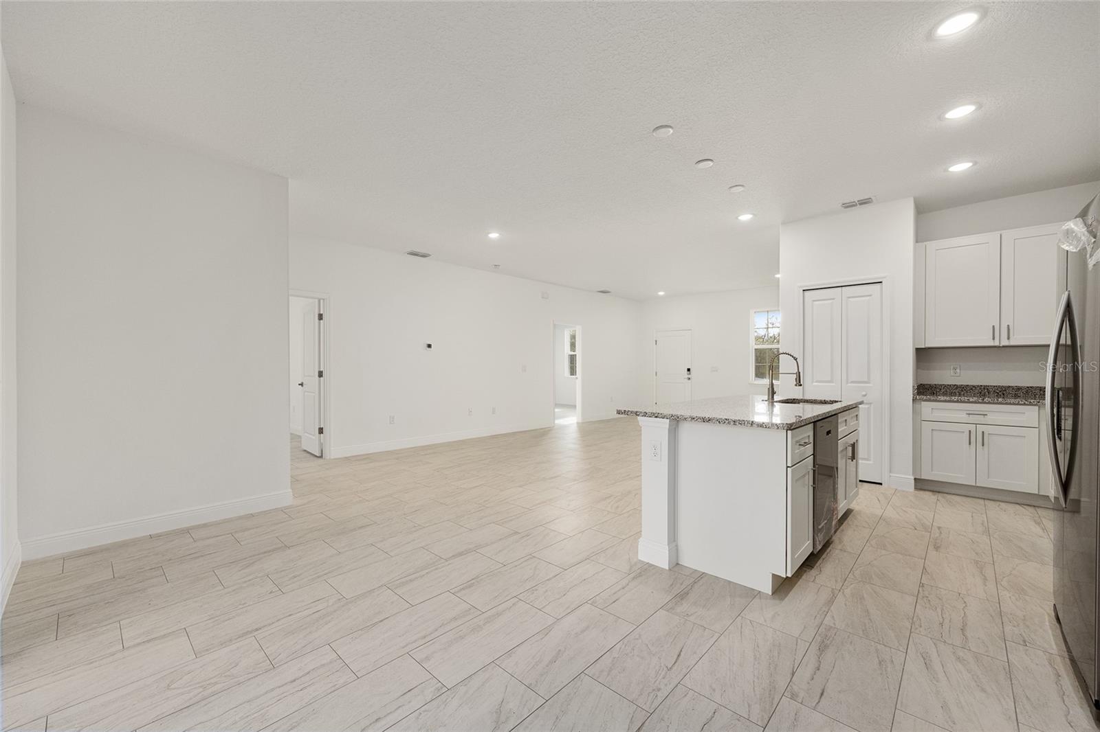 Image 15 of 42 For 5736 Claremont Drive