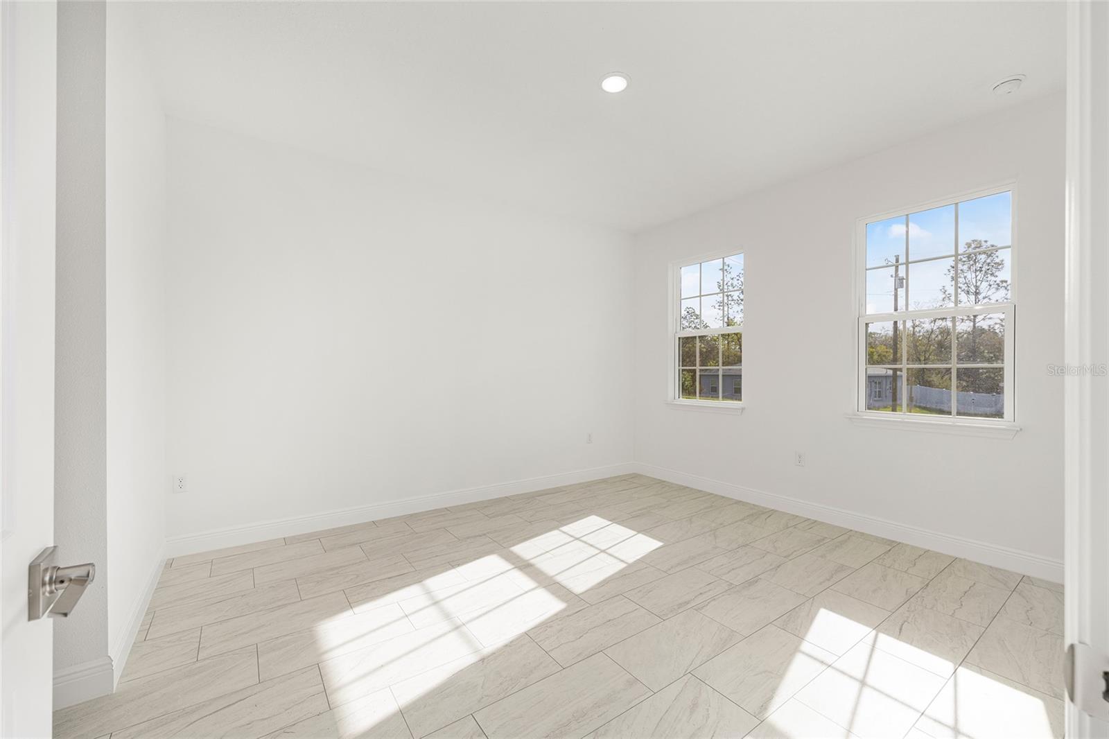 Image 25 of 42 For 5736 Claremont Drive