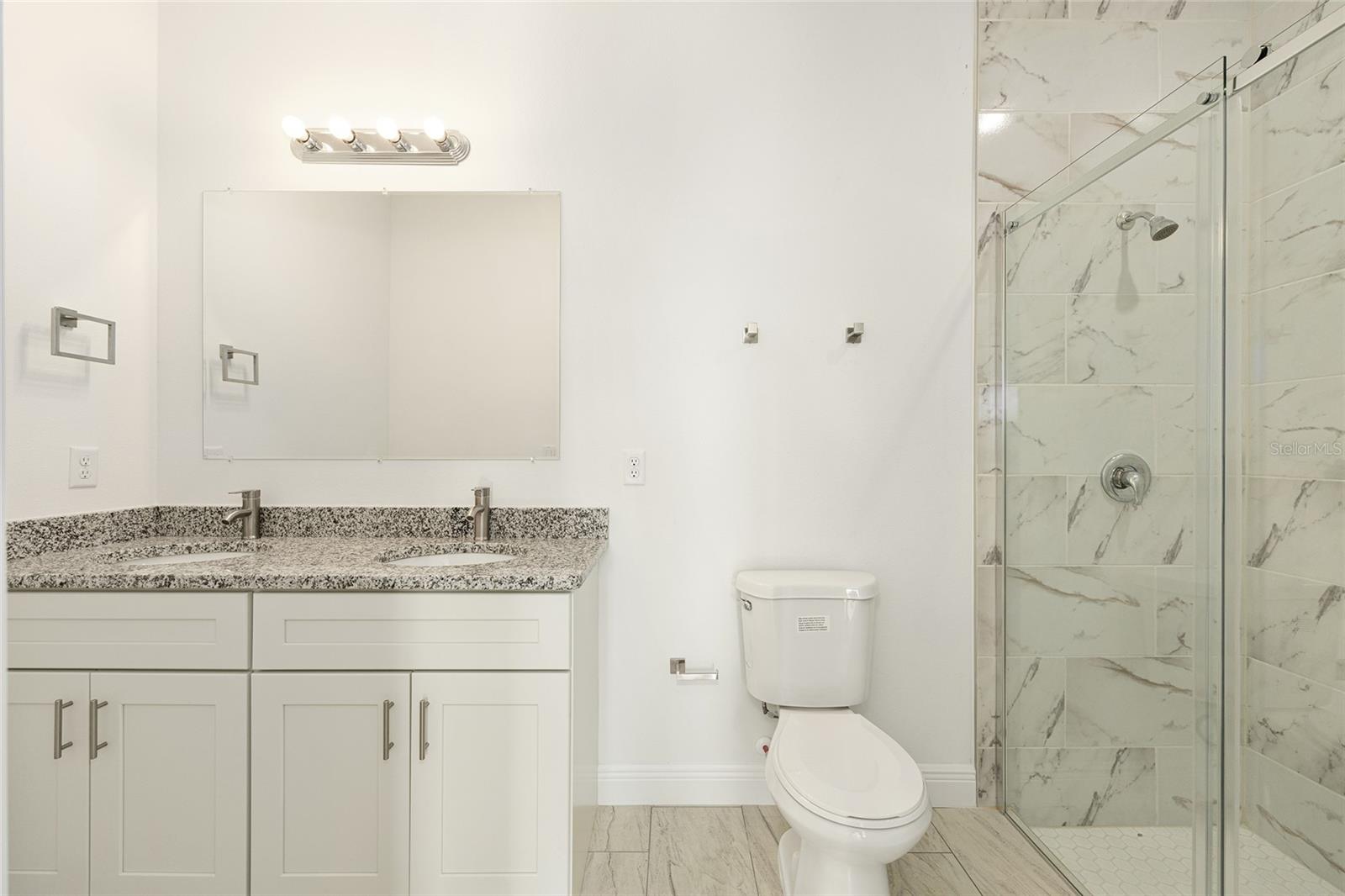 Image 29 of 42 For 5736 Claremont Drive