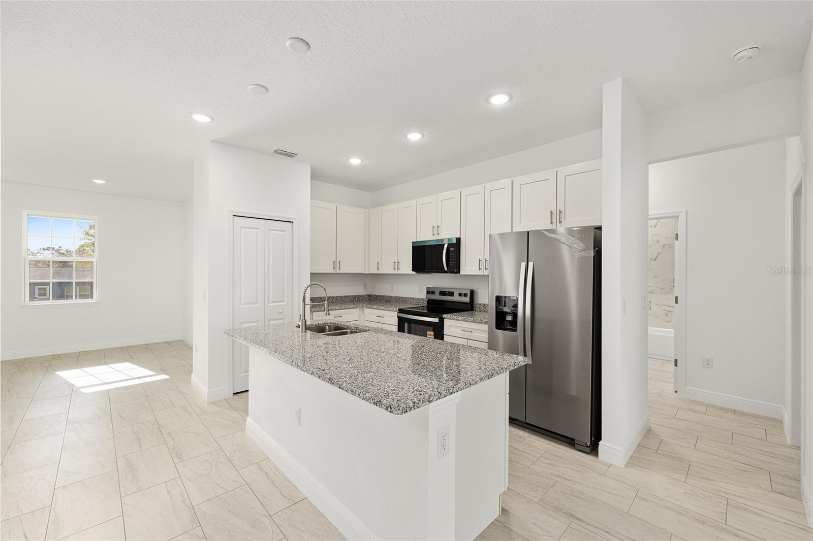 Image 4 of 42 For 5736 Claremont Drive