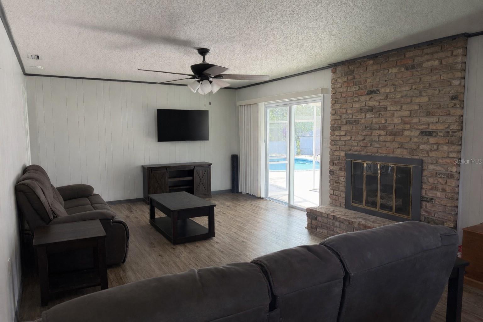 Image 10 of 28 For 1751 Stanley Street