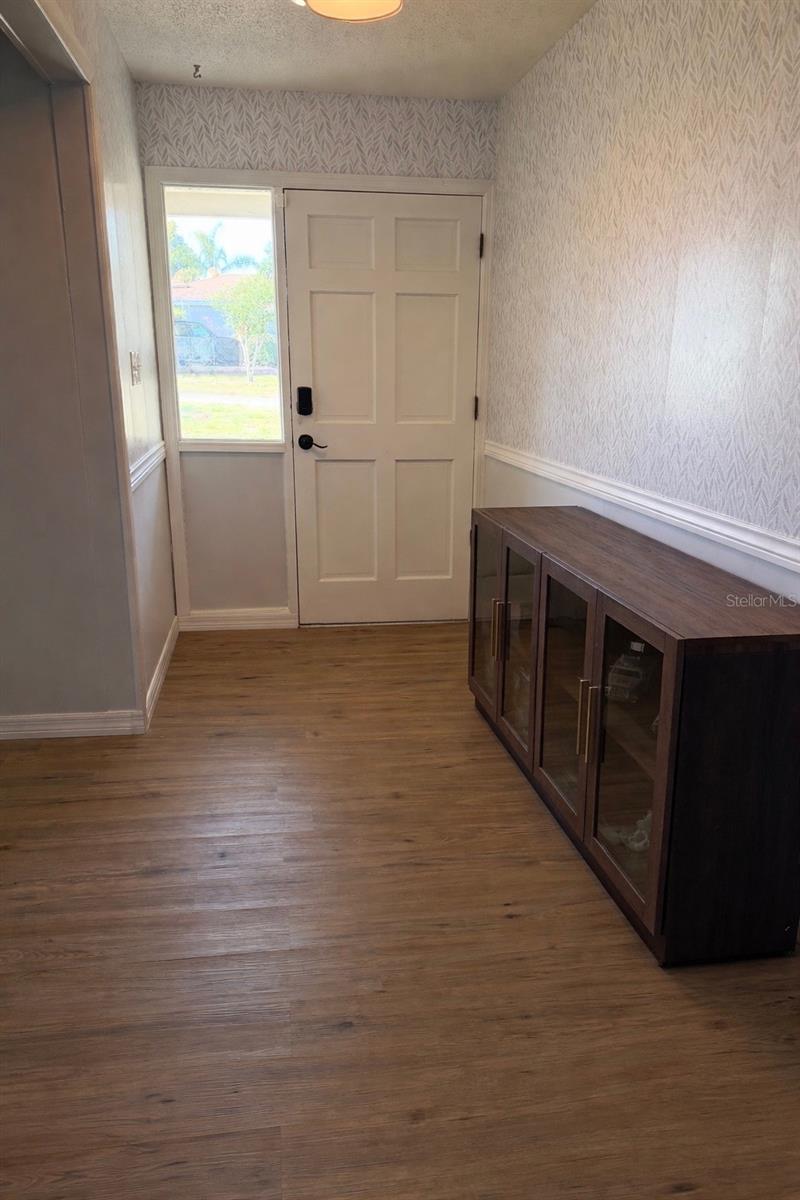 Image 4 of 28 For 1751 Stanley Street