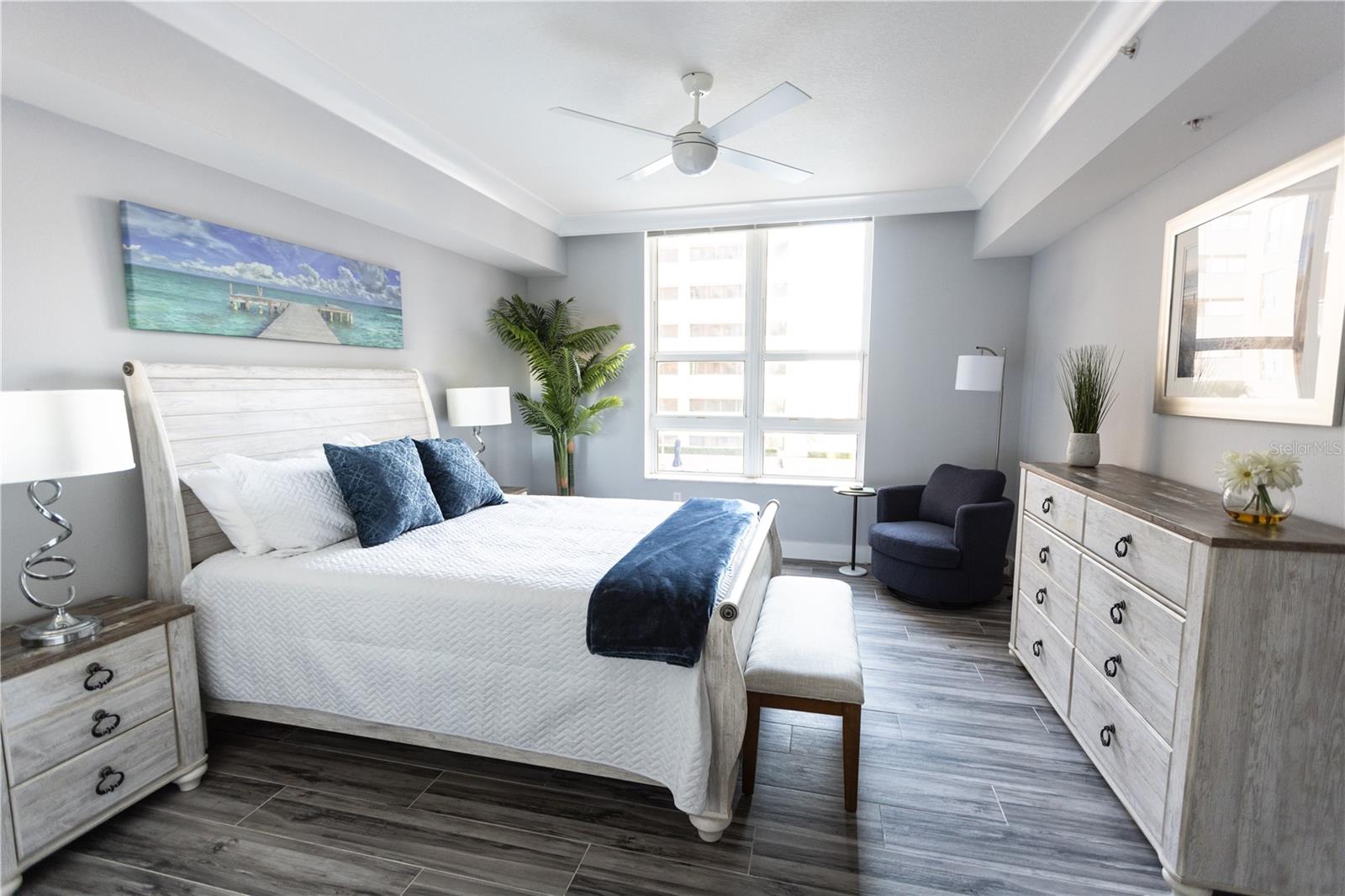 Image 11 of 56 For 1350 Main Street 709