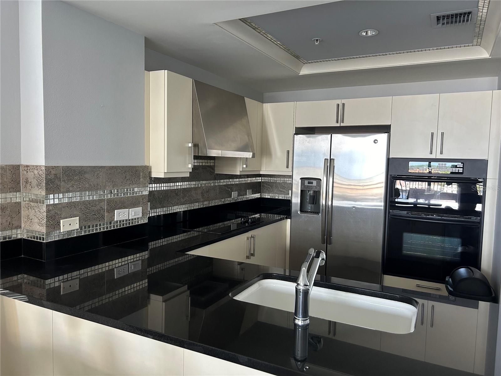 Image 14 of 56 For 1350 Main Street 709