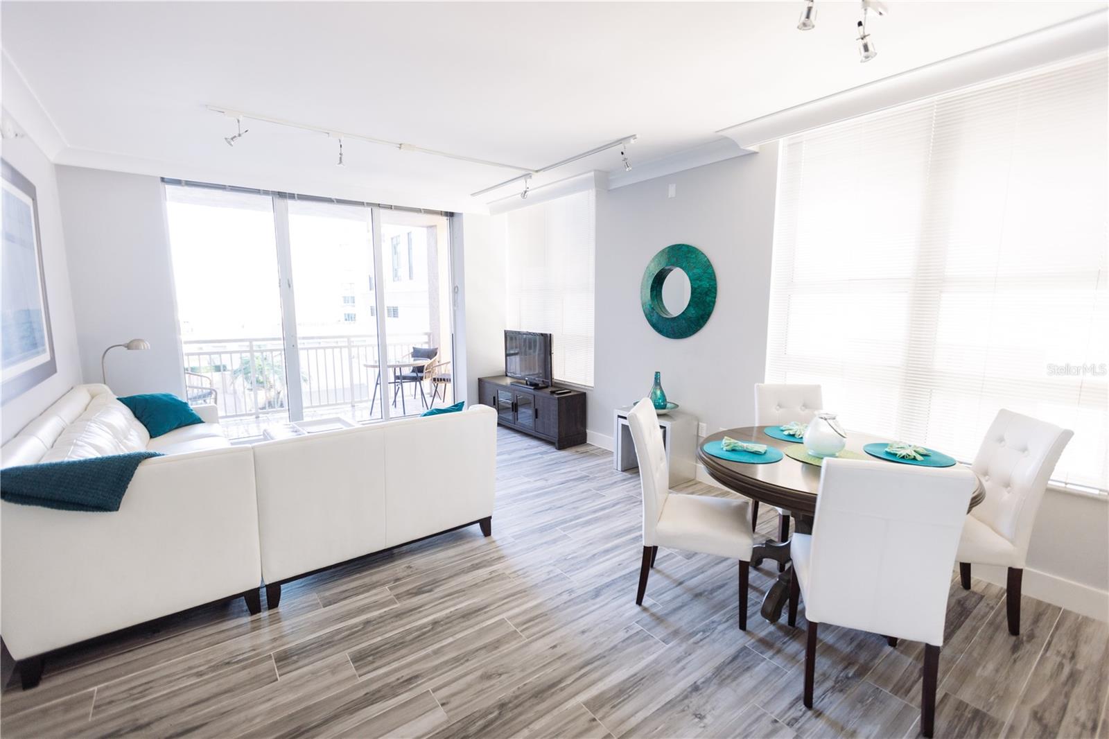 Image 19 of 56 For 1350 Main Street 709