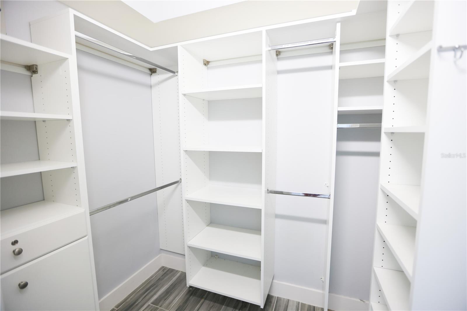 Image 23 of 56 For 1350 Main Street 709