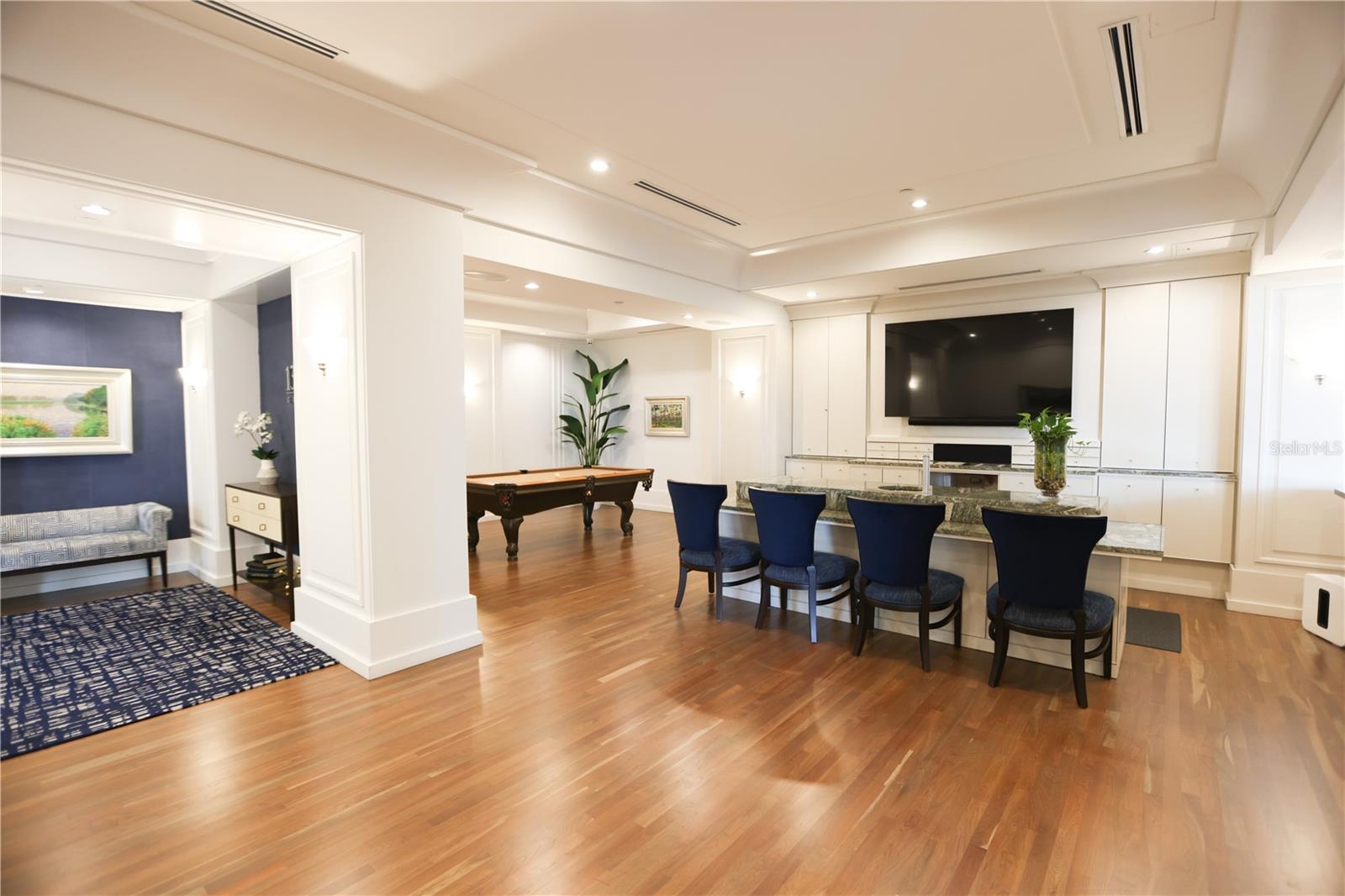 Image 34 of 56 For 1350 Main Street 709