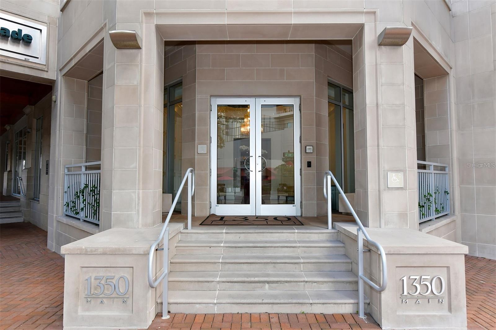 Image 4 of 56 For 1350 Main Street 709