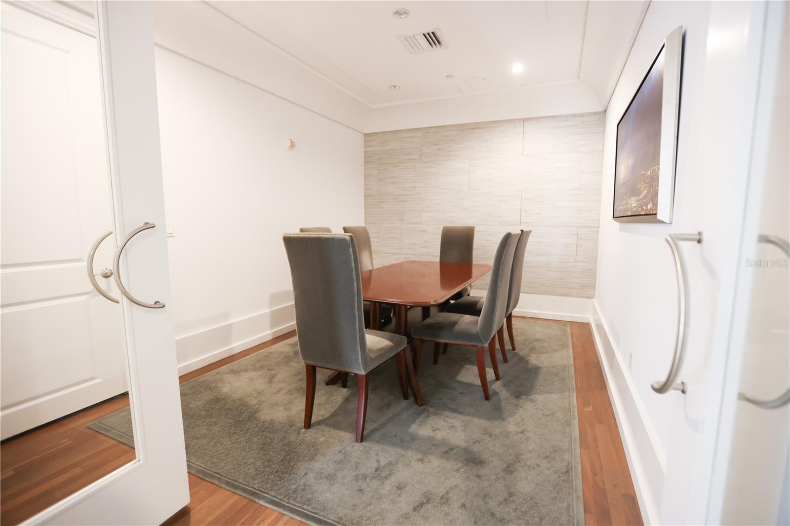 Image 41 of 56 For 1350 Main Street 709