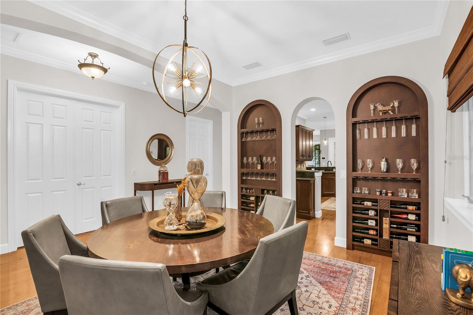 Listing photo id 12 for 18 Celia Lane