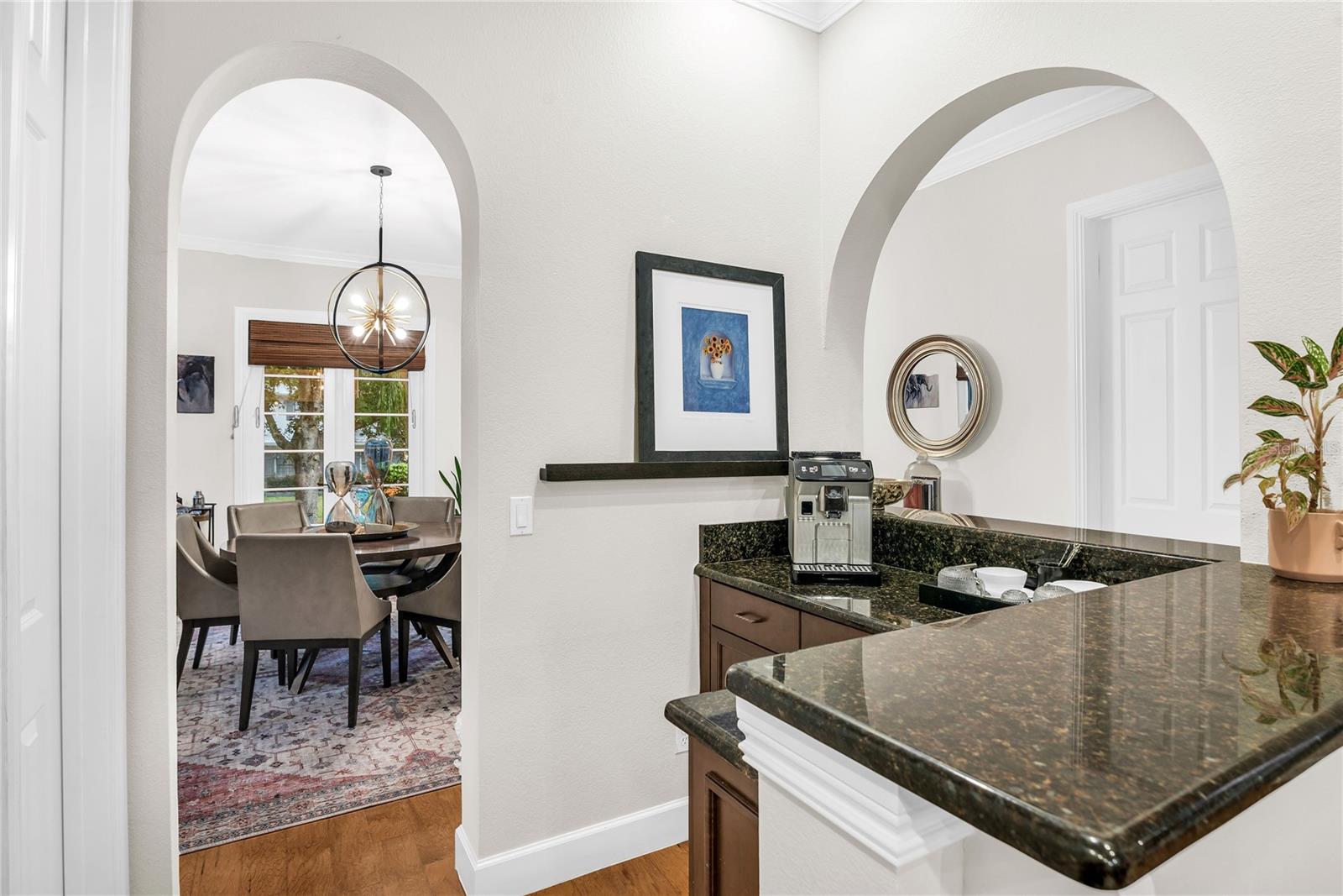 Listing photo id 13 for 18 Celia Lane