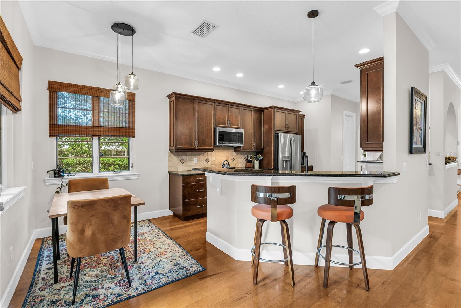 Listing photo id 19 for 18 Celia Lane